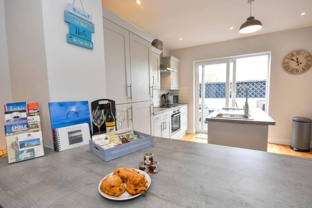 Gertie's Getaway - 3 Bedroom Sleep 6-8 Holiday home