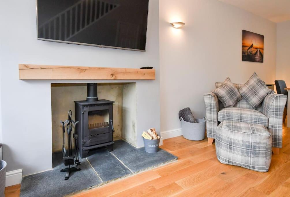 Gertie's Getaway - 3 Bedroom Sleep 6-8 Amble